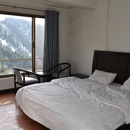 Hotel Royal Inn Murree Eksteriør billede