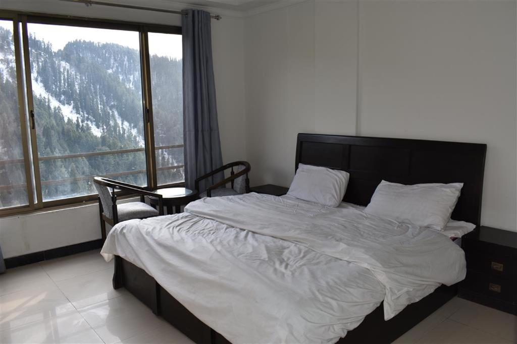 Hotel Royal Inn Murree Eksteriør billede